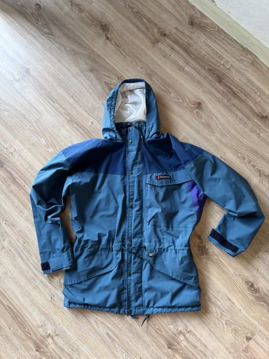 Куртка вінтаж  винтаж Berghaus gore tex мембрана  М оригинал