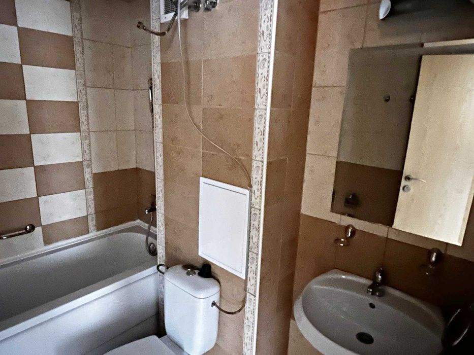 Продам 3-кімнатну квартиру Болгарія Сонячний Берег