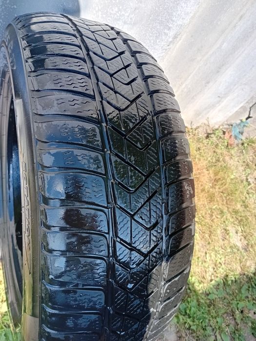 ШИНА 225 / 55 R 17
