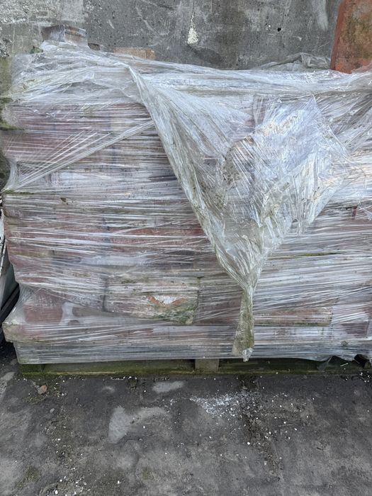 Cegła stara czerwona