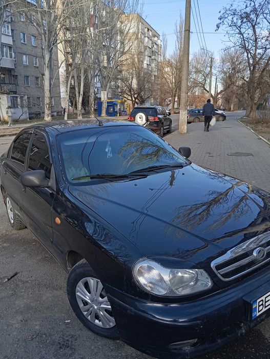 Заз сенс автомобіль