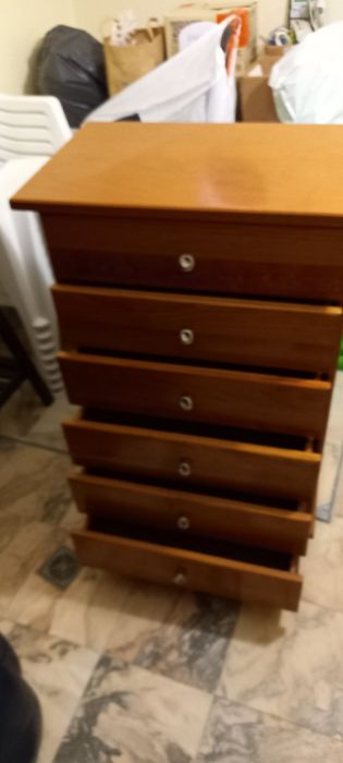 Mobilia de quarto com acabamento cerejeira(sem cama)