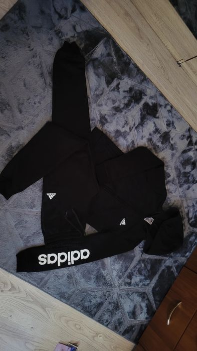 Sprzedam komplet dresowy damski