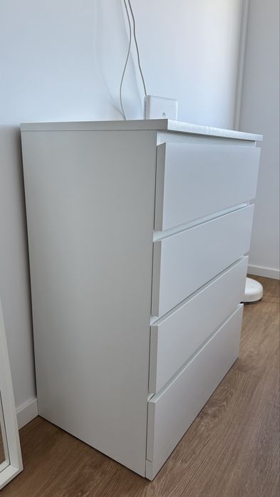 Cómoda 4 gavetas MALM IKEA