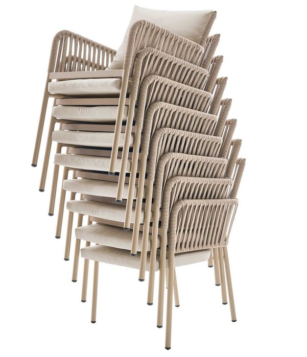 Meble Ogrodowe w Kolorze Beżowym Stół 180-240 Rozkładany Max 180/240 cm + 8 krzeseł