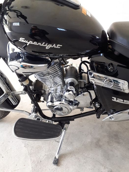 Keeway Superlight 125