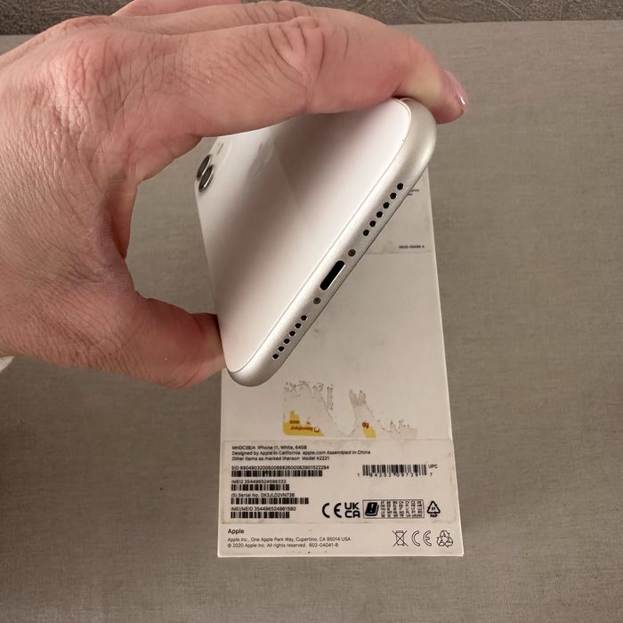 IPhone айфон 11 64GB