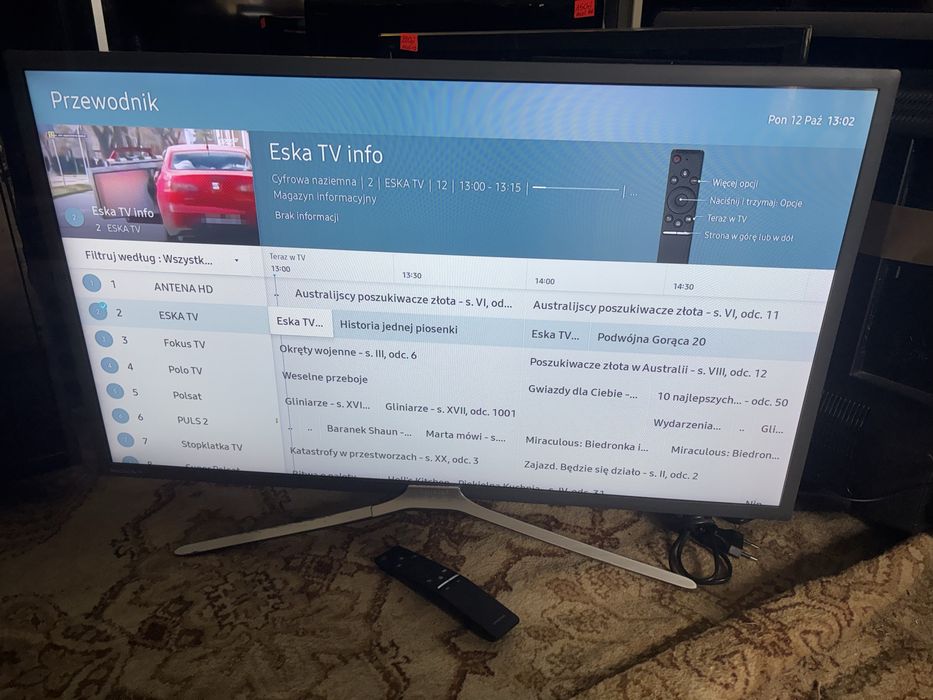 Telewizor LED Samsung 32 cale ze Smartem w dekoderem DVBT2