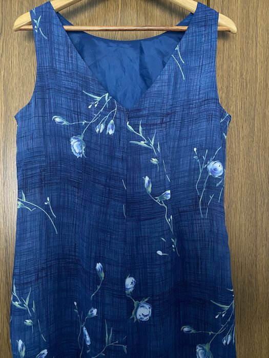 Жіночий сарафан сукня