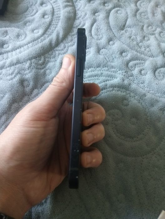Продам iphone 12