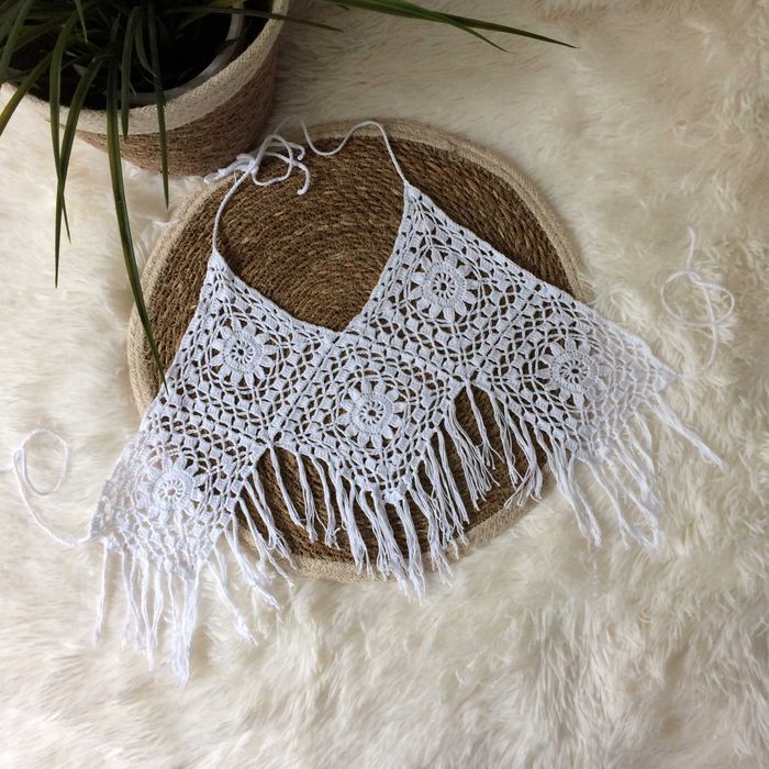 Crop top biały boho hippie szydełko frędzle ażurowy letni plażowy S 36