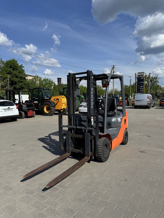 Навантажувач Toyota 8FG-15 погрузчик