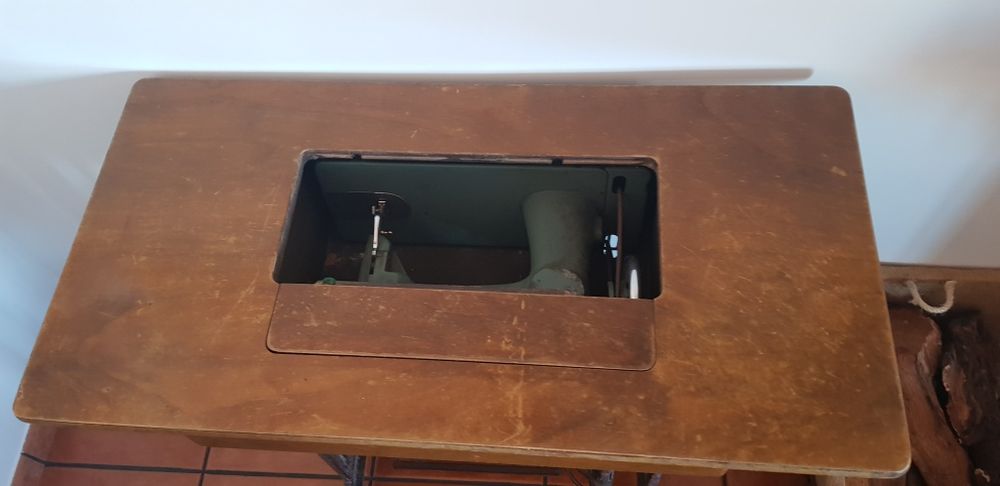 Máquina de costura Husqvarna