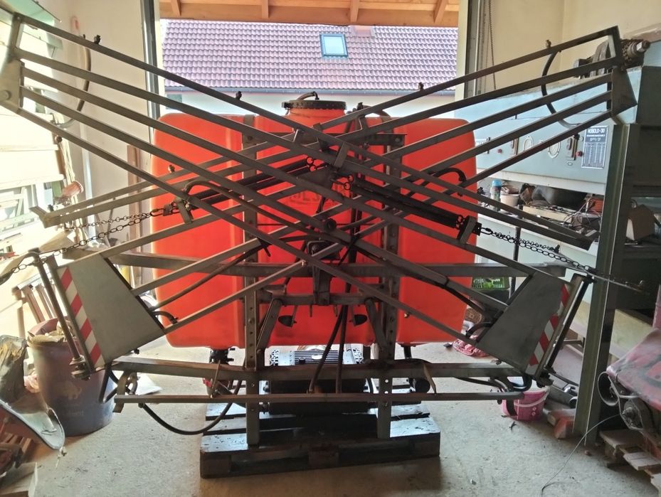 Opryskiwacz Rolniczy 12m