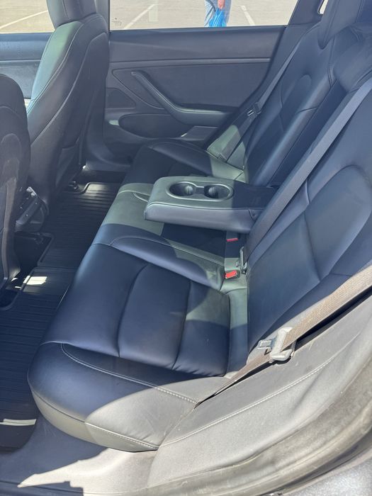 Tesla model 3  2019