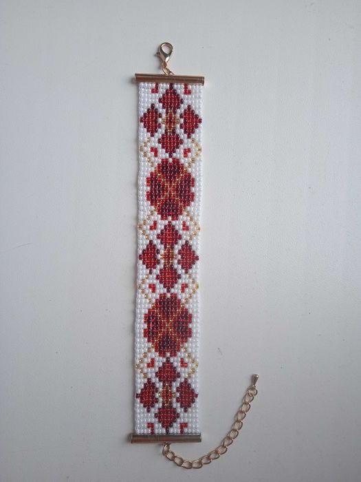 Браслет з бісеру