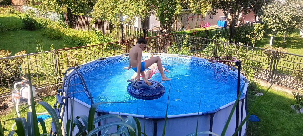 Basen ogrodowy stelarzowy + pompa