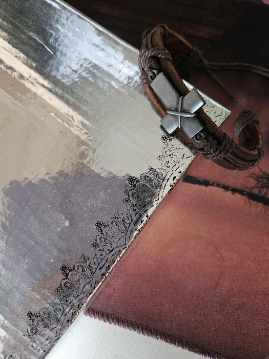 Bransoletka skóra krzyż metalowymi regulowana