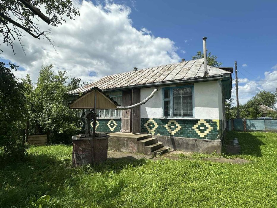 Продаж будинку, 60 соток землі з виходом до озера