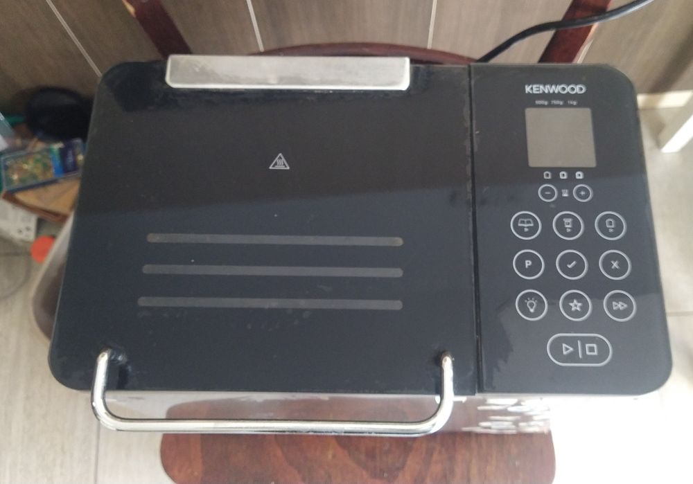 Хлібопічка Kenwood BM450