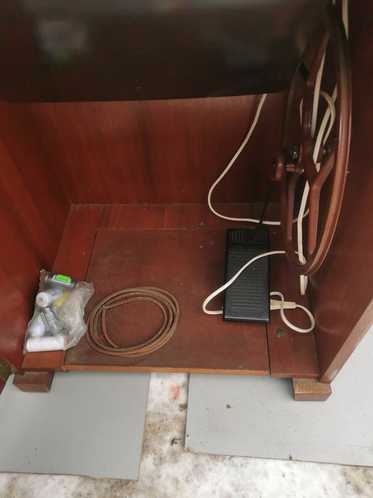 Sprzedam maszynę do szycia