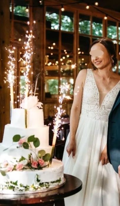 Suknia ślubna romantyczna rustykalna boho zwiewna lekka dekolt Piper