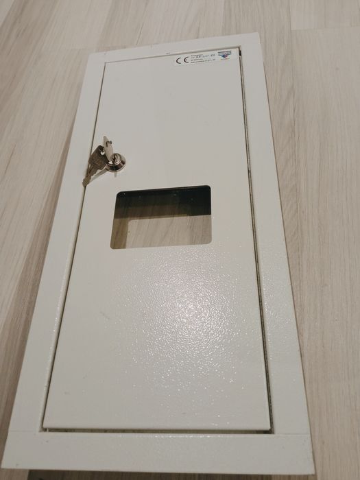 Drzwiczki z kluczami do rozdzielnicy RP L1F 6S Elektryk Imielin