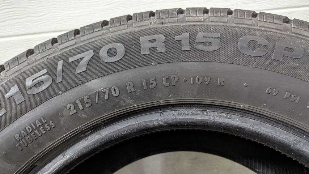 Шина розпаровка 215/70 R15C 109R Continental VancoCamper
