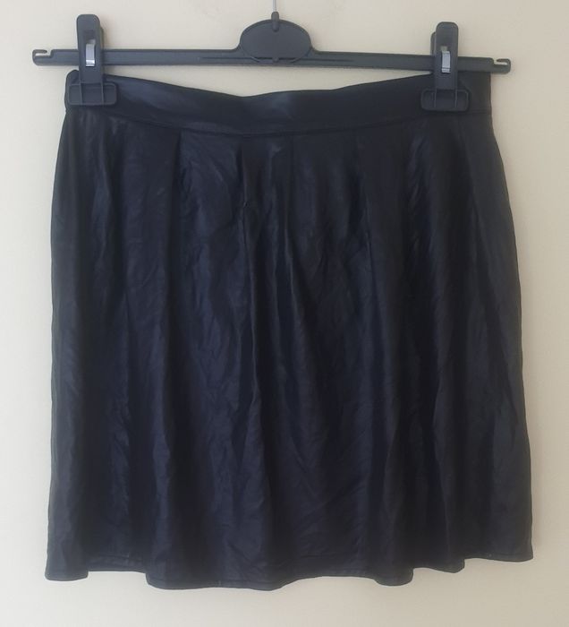 Spódnica Spódniczka czarna pikowana mini eko skóra  zamek S/M 36/38