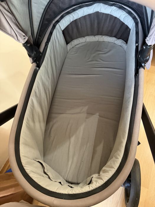 Roan ivi візочок