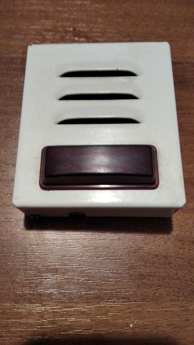 Світлозвуковий сповіщувач "Джміль"