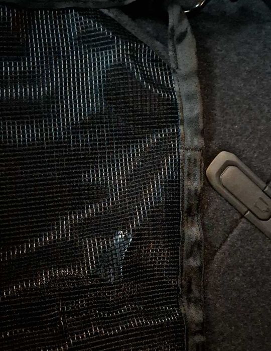 Rede de segurança e de divisória original Volvo (para os modelos XC40 e EX40) nova