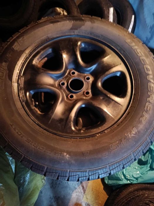 Komplet OPON ZIMOWYCH Z FELGAMI DISCOVERY,225/70 R16,Stan BDB,399 zł !