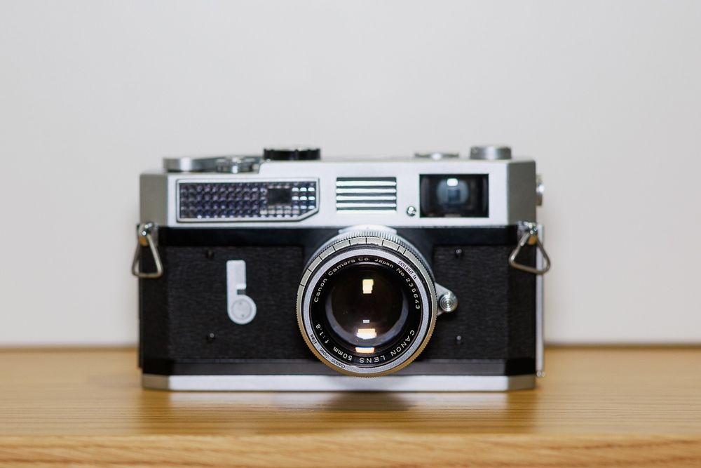 Canon 7 rangefinder + Canon 50mm f/1.8 | Filme 35mm | LTM | Fotómetro