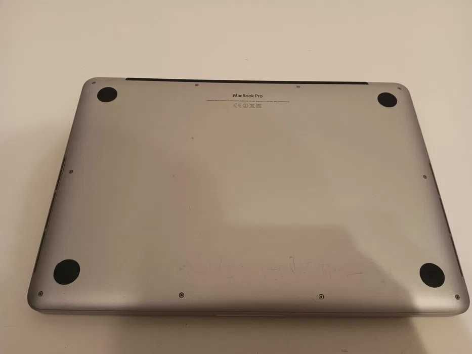 MacBook Pro 16 GB RAM 512 GB Intel Core i7 Retina 13 cali