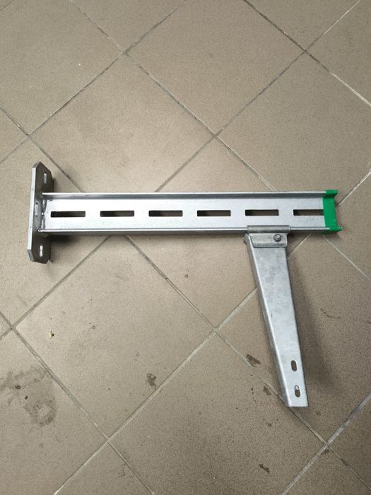 Sprzedam solidne podpórki stalowe – idealne do półek, podwyższania pod