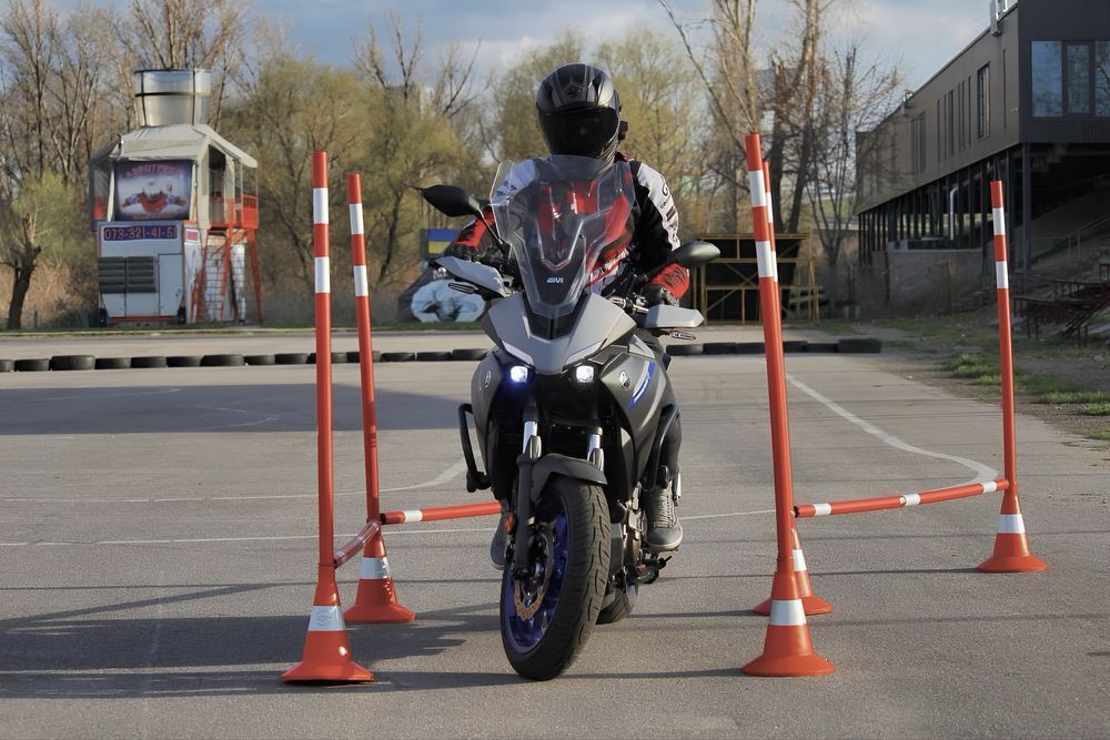Мото Курси контр-аварійної підготовки з міні треком