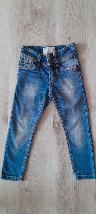 dżinsy, Jeansy levis 4 lat