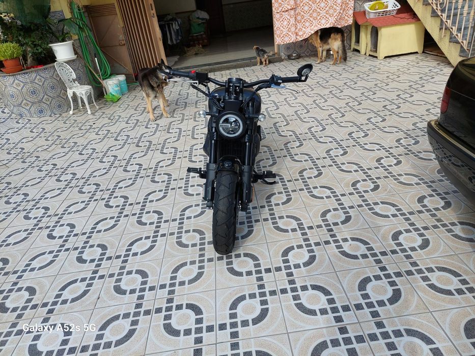 Mota Keeway Benta V- Cruise