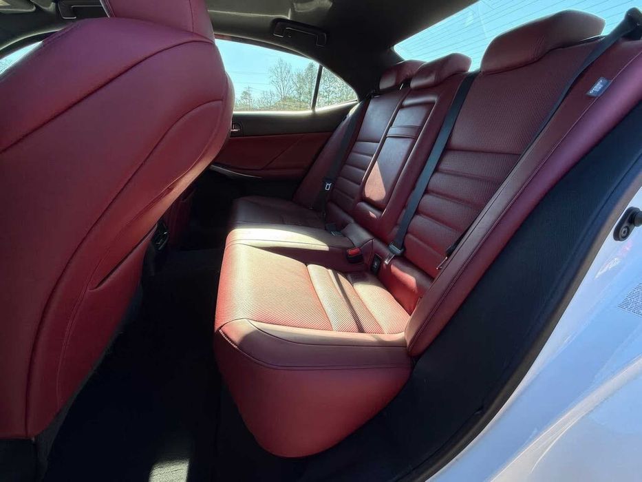 Lexus IS 200t      2016