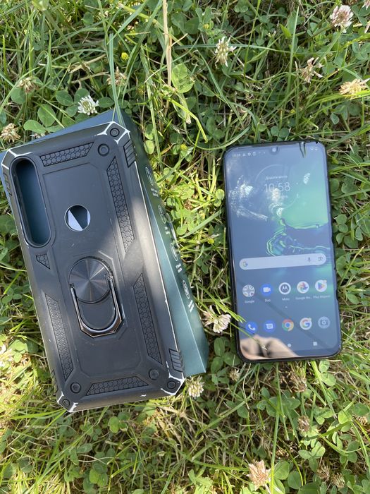Motorola G8 plus
