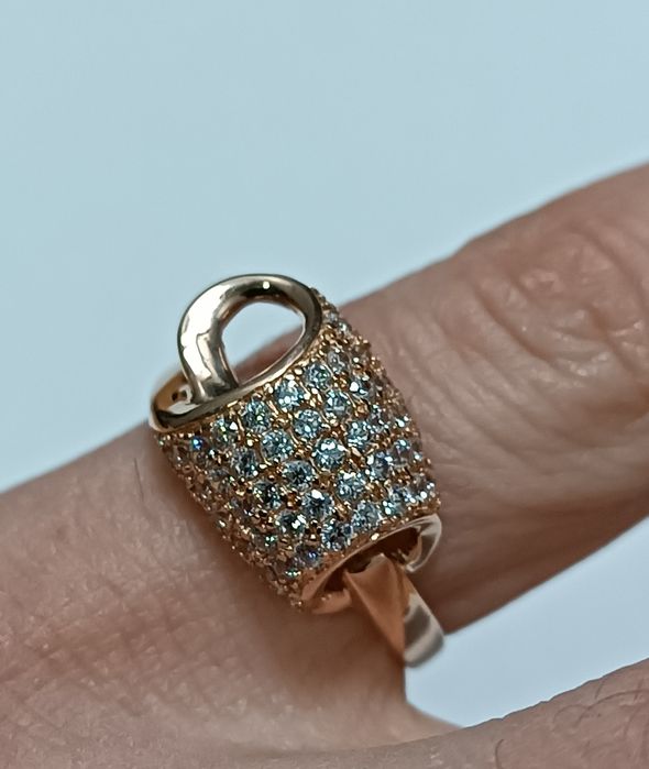 Золота каблучка 3.88г 585