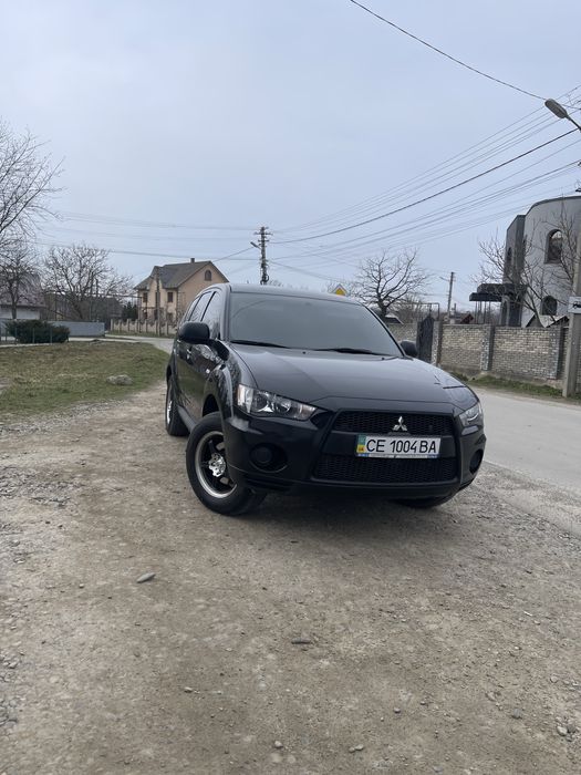 Мітсубісі оутлендер