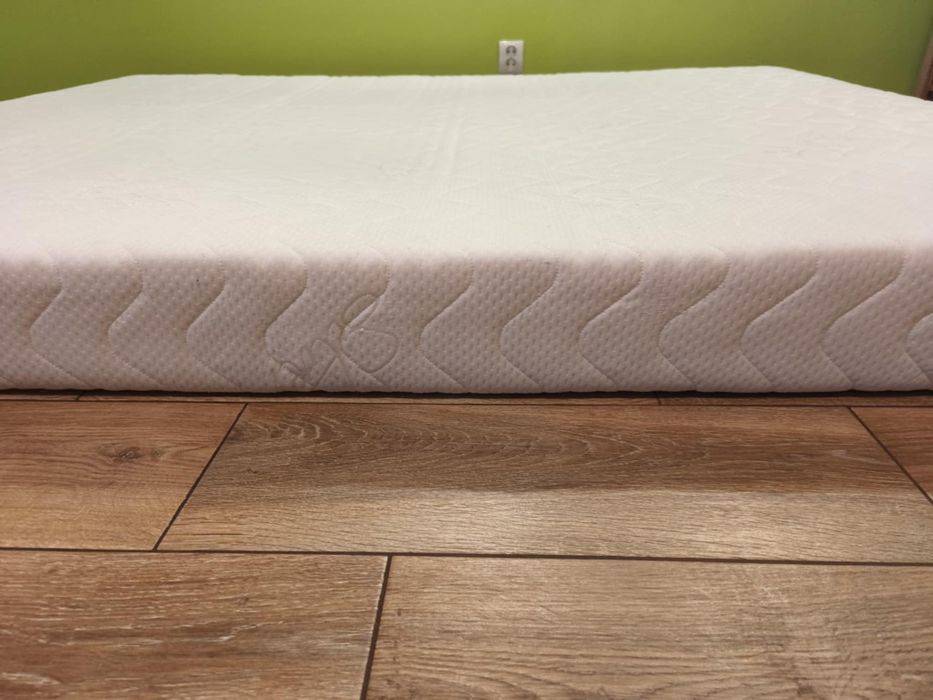 Piankowy materac