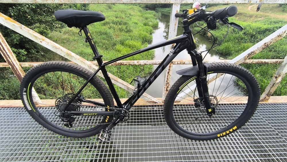 Rower Scott Scale 970 Black/Yellow rama L