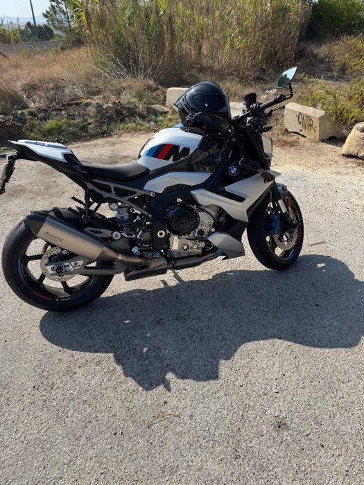 Bmw M1000R 1000km