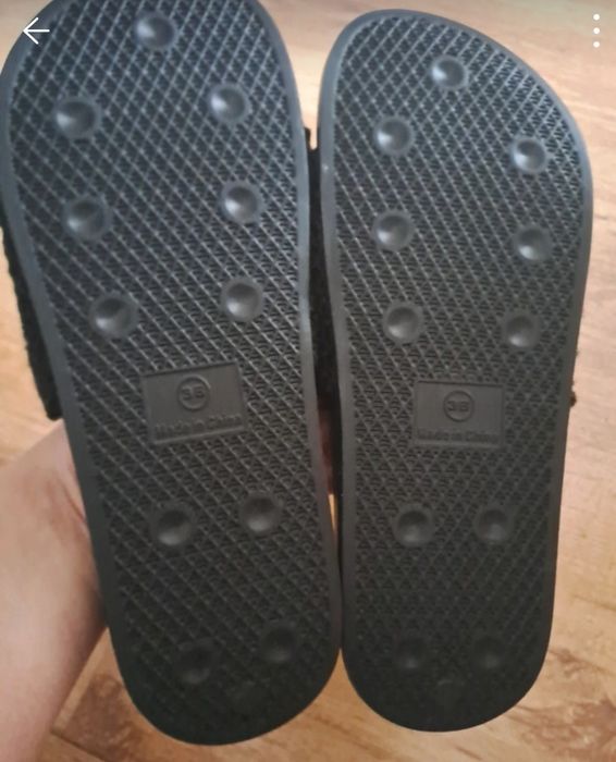 Klapki baranek Kubota 2 pary rozmiar 38