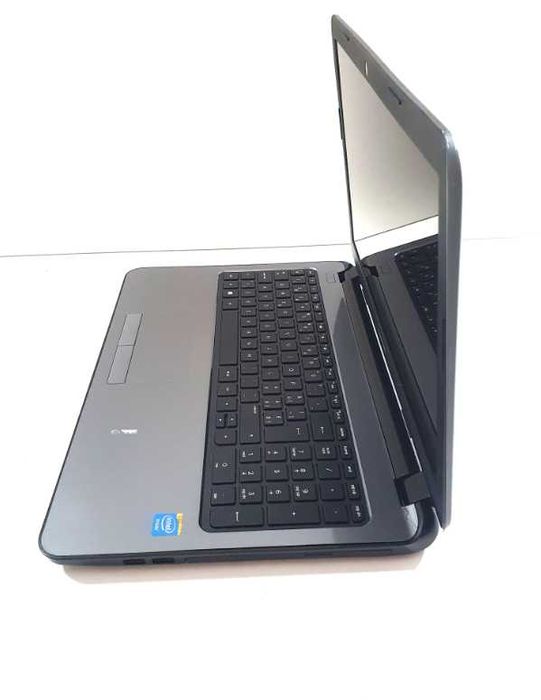 Laptop COMPAQ 15-s108