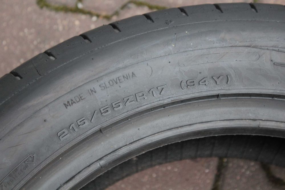 215 55 R17 Dunlop Sport Maxx RT2