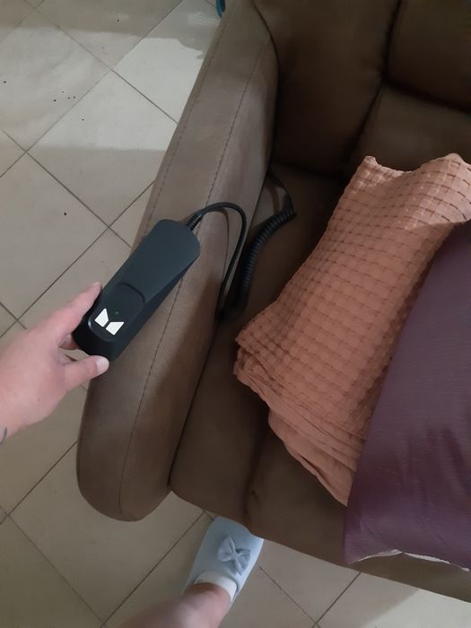 Poltrona com elevação de pernas